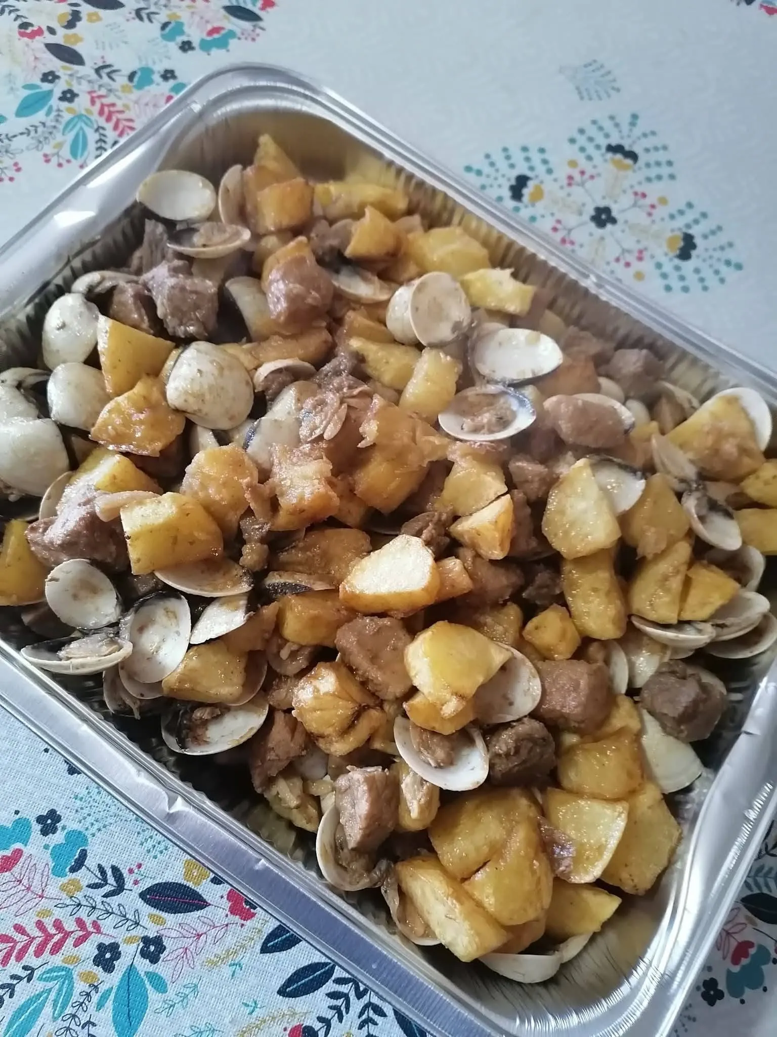 Carne de porco à alentejana